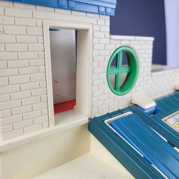 Vintage Fisher Price Little People Sesame Street Clubhouse #937 - Building Only - Picture 14 of 16